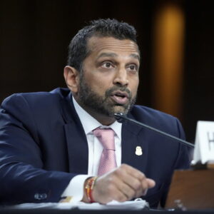 Διευθυντής FBI Κας Πατέλ: «Δεν θα αποβάλλονται οι υποψήφιοι πράκτορες που ήταν κτηνοβάτες»!