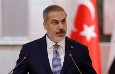 Χ.Φιντάν: «Η στρατιωτικοποίηση των ελληνικών νησιών αποτελεί απειλή για την Τουρκία»