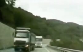 Τουρκία: Δύο φορτηγά μπήκαν στο αντίθετο ρεύμα – Η αντίδραση του οδηγού που τον έσωσε (βίντεο)