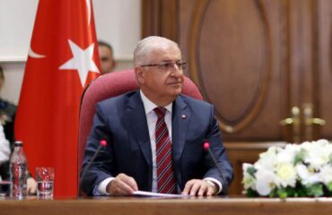 Γιασάρ Γκιουλέρ: Η απάντηση του Τούρκου ΥΠΑΜ στην αντιπολίτευση για το τι συμβαίνει με τους S-400