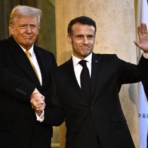 Ο Ε.Μακρόν θέλει σύνοδο κορυφής των G7 για ενέργεια με την διακοπή των σαουδαραβικών εξαγωγών