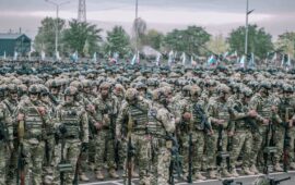 Η αντίδραση αιχμάλωτου Ουκρανού όταν αντίκρυσε αξιωματικό της Akhmat – Δείτε βίντεο