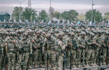 Η αντίδραση αιχμάλωτου Ουκρανού όταν αντίκρυσε αξιωματικό της Akhmat – Δείτε βίντεο