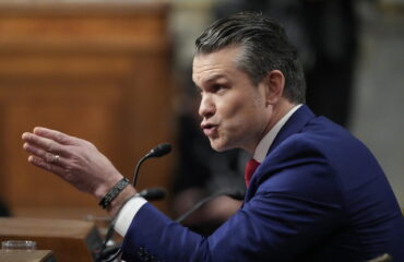 Έκρηξη Χέγκσεθ κατά Washington Post: «Χειρότεροι από τα ιρανικά ΜΜΕ»