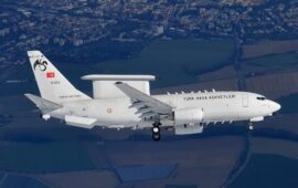 Aποστολή-μυστήριο τουρκικού αεροσκάφους AWACS Ε-7Τ με οπλισμένα F-16 ÖZGÜR νότια της Κύπρου
