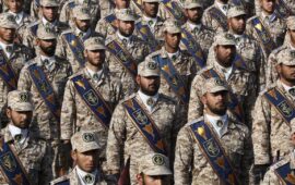 Οι IRGC προειδοποιούν τις ΗΠΑ με «ισχυρά αντίποινα» εάν συνεχιστούν οι επιθέσεις κατά του Ιράν