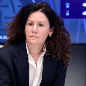 Αλβανία: Σε κατ’ οίκον περιορισμό η επικεφαλής των μυστικών υπηρεσιών – Τι ερευνά η SPAK
