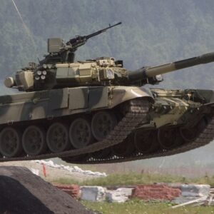 Ρωσία: Το ακροβατικό άλμα του T-90MS με βολή στον αέρα που τους άφησε άφωνους όλους