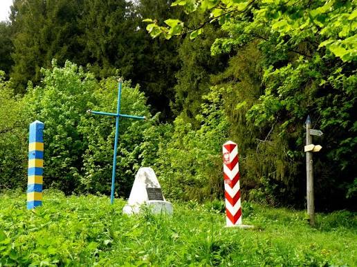 Πολωνία: Kλείνει συνοριακά περάσματα μετά τα ρωσικά πλήγματα στη δυτική Ουκρανία