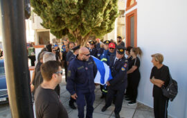Σήμερα η κηδεία του πυροσβέστη στη Ρόδο – Έχασε την ζωή του όταν προσπάθησε να σώσει τουρίστες