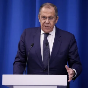 Σεργκέι Λαβρόφ: «Δεν θα κάνουμε παύση στις στρατιωτικές επιχειρήσεις στην Ουκρανία»