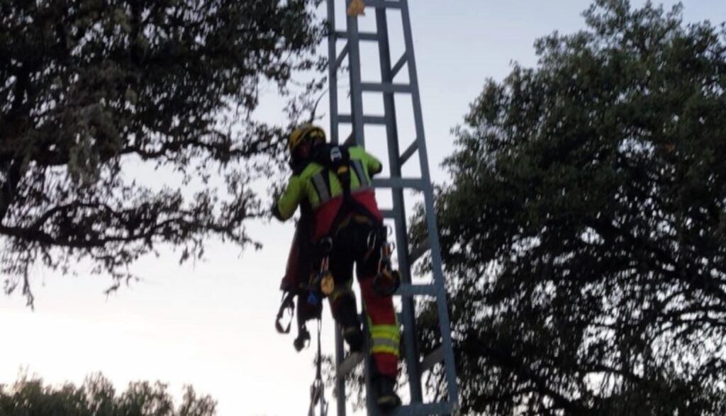 12χρονη χτυπήθηκε από ρεύμα 30.000 volt ενώ έβγαζε φωτογραφίες για trend
