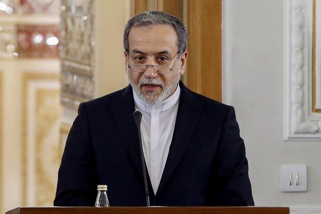 Α.Αραγτσί: «Καταθέσαμε σχέδιο 7 σημείων στις ΗΠΑ για να ανοίξουν και πάλι τα Στενά του Ορμούζ»