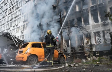Επτά νεκροί στο Κίεβο από ρωσικά πλήγματα
