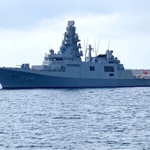 Τουρκικό Ναυτικό: Εντάσσει σε υπηρεσία ταυτόχρονα τρεις φρεγάτες κλάσης İstif