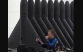 Εντυπωσιακά πλάνα: Σμήνος από Geran-3 κατευθύνονταν σαν αποδημητικά πουλιά στο Κίεβο (βίντεο)