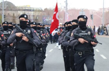 Κινητοποιήσεις συνταξιούχων σε όλη την Τουρκία: Αυτοκτόνησε συνταξιούχος κατά τη διάρκεια διαδήλωσης