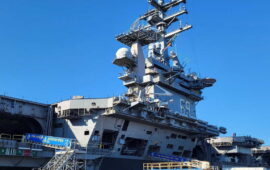 Αεροπλανοφόρο Eisenhower: 4 ναύτες τραυματίστηκαν – 2 πιλότοι εκτινάχθηκαν
