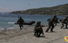 Η κλασική άσκηση «Παρμενίων» όταν βαπτίζεται «έκτακτη» για προεκλογικούς λόγους