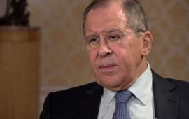 Έντονο τετ-α-τετ Λαβρόφ με BBC: «Η Ευρώπη διεξάγει πόλεμο εναντίον μας – Εμείς απλά απαντάμε»