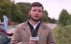 Πολωνία: 14χρονη με ηλεκτρικό πατίνι παρασύρθηκε από ΙΧ την ώρα ζωντανής μετάδοσης (βίντεο)
