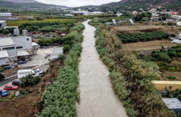 Στο «έλεος» της κακοκαιρίας η Κρήτη: Πάνω από 255 κλήσεις στην Πυροσβεστική (βίντεο)