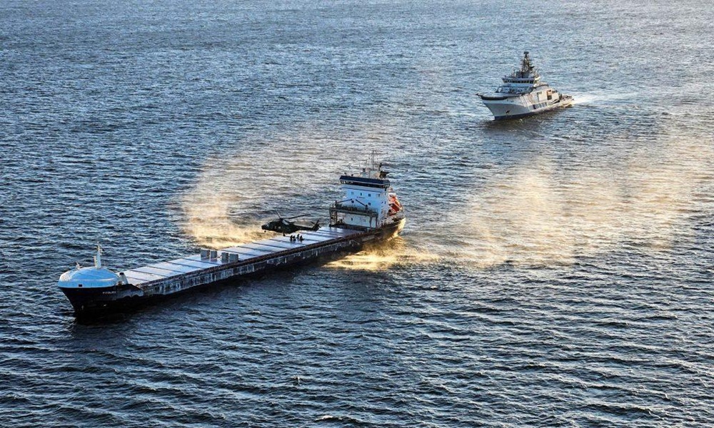 Σουηδία: Eρευνά πιθανή πετρελαιοκηλίδα στην Βαλτική Θάλασσα