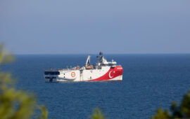 Στα ανοικτά των Kατεχομένων πλέει το «Ορούτς Ρέις»: H «απάντηση» της Άγκυρας για το καλώδιο GSI