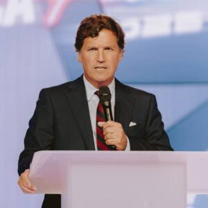 Τ.Κάρλσον: «Η Ουκρανία είναι τόσο διεφθαρμένη που θα μπορούσε να πουλήσει τα πυρηνικά της όπλα»