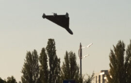 Βίντεο: Η στιγμή που ρωσικό drone πλήττει γέφυρα στο Κίεβο