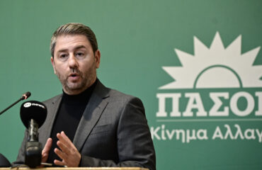 Το ΠΑΣΟΚ καταθέτει πρόταση νόμου για το ιδιωτικό χρέος