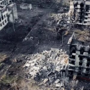 Έρεβος στο Στεπνόγκορσκ: Δεν έχει μείνει τίποτα – Ό,τι κινείται καταστρέφεται αστραπιαία (βίντεο)