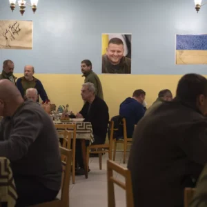 Από τα καρτέλ στο ουκρανικό μέτωπο; – Οι καταγγελίες για Κολομβιανούς μαχητές που προκαλούν ανησυχία