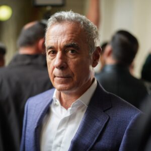 Ρουμανία: Χιλιάδες διαδηλωτές απαιτούν την απελευθέρωση του Κάλιν Γκεοργκέσκου