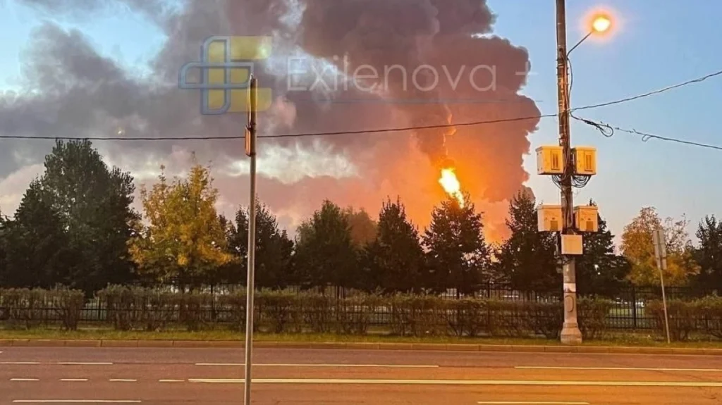 Οι Ουκρανοί κτύπησαν με drones την μεγαλύτερη αποθήκη πετρελαίου της Μόσχας (βίντεο)