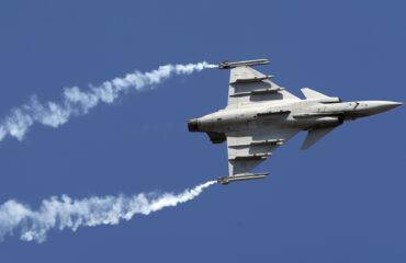 Η Σουηδία στέλνει μαχητικά Gripen και Patriot στην Πολωνία