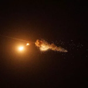 Χούθι: Επίθεση με πυραύλους και drones σε σαουδαραβικές και πακιστανικές δυνάμεις στο Άντεν