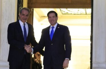 Στο Μαξίμου ο Μ.Ρούμπιο μετά την ομιλία του στην Πνύκα για την συνάντηση με τον Κ.Μητσοτάκη