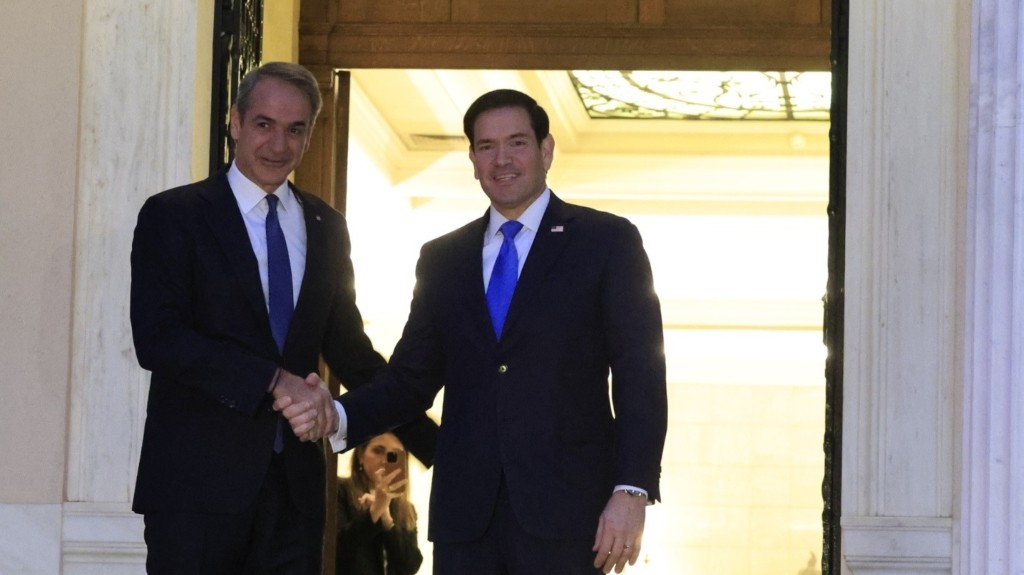 Στο Μαξίμου ο Μ.Ρούμπιο μετά την ομιλία του στην Πνύκα για την συνάντηση με τον Κ.Μητσοτάκη