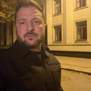«Κόλαση» και στην γενέτειρα του Β.Ζελένσκι: Οι υπερηχητικοί Zircon «ρήμαξαν» την πόλη (βίντεο-φωτο)