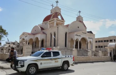 Συρία: Ένοπλοι άνοιξαν πυρ σε χριστιανικό χωριό – Στο στόχαστρο Ελληνορθόδοξος ιερέας