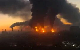 Οι Ουκρανοί έπληξαν το μεγαλύτερο διυλιστήριο πετρελαίου της Ρωσίας