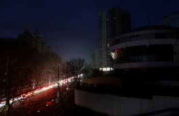 «Μπλακ άουτ» στην Οδησσό: Χωρίς ρεύμα και νερό μεγάλο μέρος της πόλης (βίντεο)