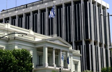 To YΠΕΞ καταδικάζει τις επιθέσεις των Χούθι εναντίον διεθνών αεροδρομίων στη Σαουδική Αραβία