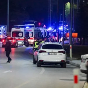Κωνσταντινούπολη: Μεγάλη φωτιά σε νοσοκομείο – Εκκενώνεται το κτίριο από τους ασθενείς (βίντεο)