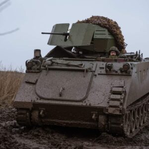 M113 στην Ουκρανία άνοιξε «σαν κονσέρβα» – Το  «καμπανάκι» για τον Έβρο