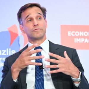 Τζόσουα Χακ: Aυτός είναι ο διπλωμάτης που αναλαμβάνει προσωρινά την πρεσβεία των ΗΠΑ στην Αθήνα