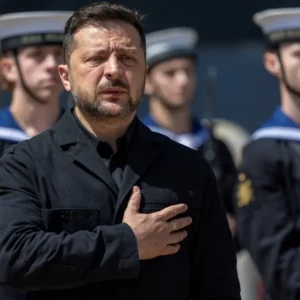 Απογοήτευση Ζελένσκι: Το πολιτικό πρόσωπο με εξέχουσα επιρροή που σκοπεύει να «φιμώσει»