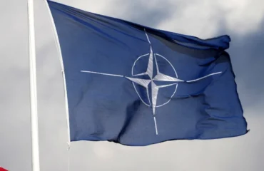 ΝΑΤΟ: Επιτήδειοι δωροδοκούσαν αξιωματούχους για να εισπράττουν πλαστά τιμολόγια