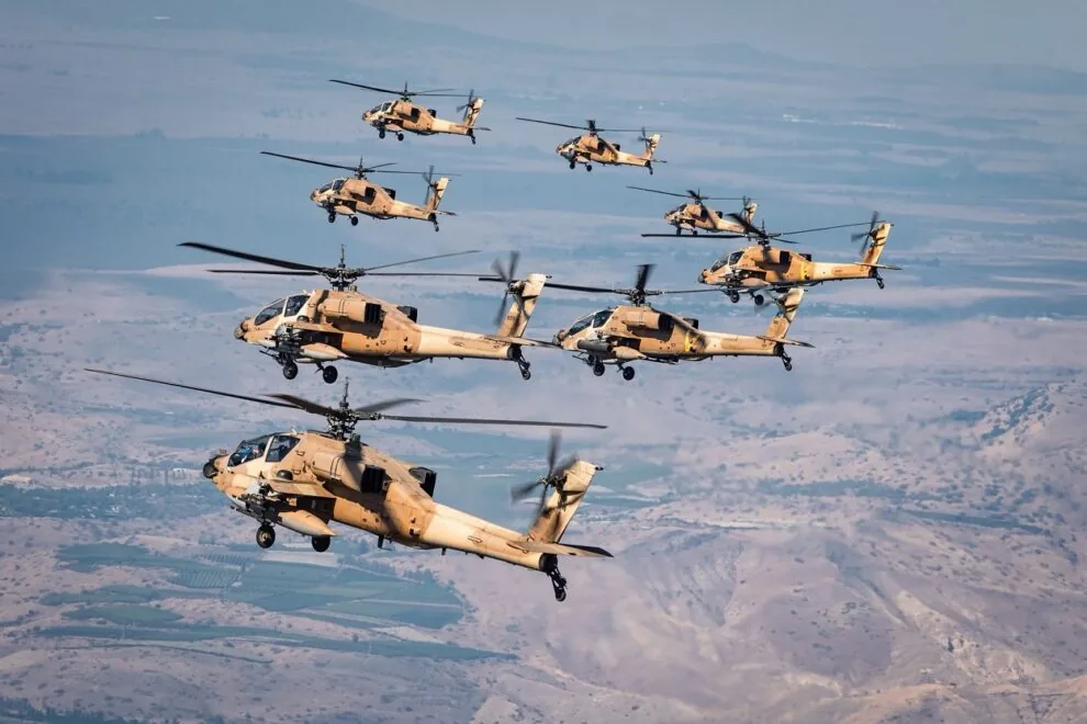 12 AH-64E Apache παρήγγειλε το Ισραήλ – Περικόπτει επιδόματα στους Άραβες